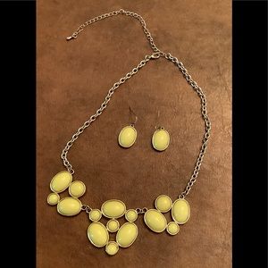 Yellow and gold necklace set with matching pierced earrings